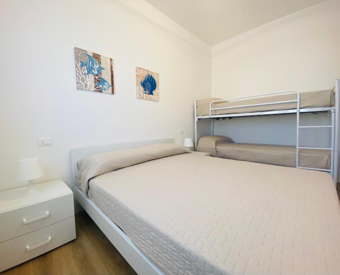 Апартаменти Maria Luisa - Piazza Mazzini - 30 Mt Dal Mare - Jesolo Екстер'єр фото